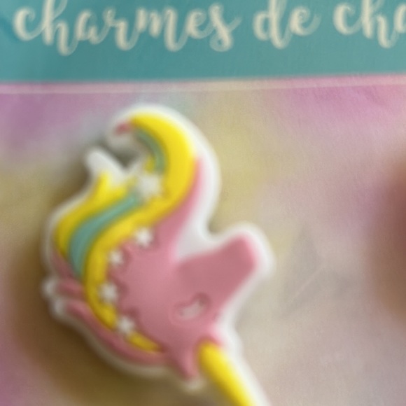 4 PC Shoe Charms NWT - Picture 3 of 6